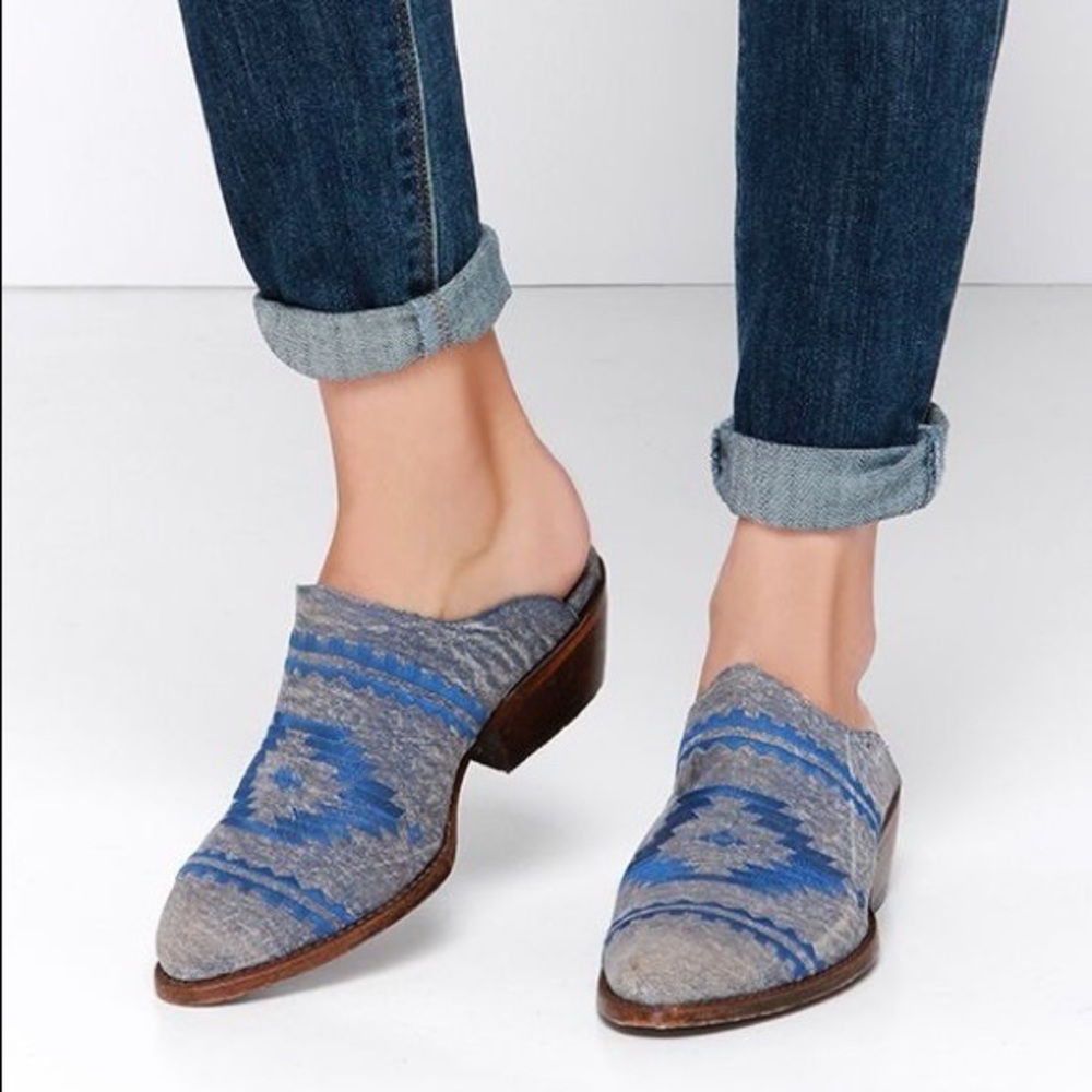 Matisse Walter  Southwest denim blue mules
